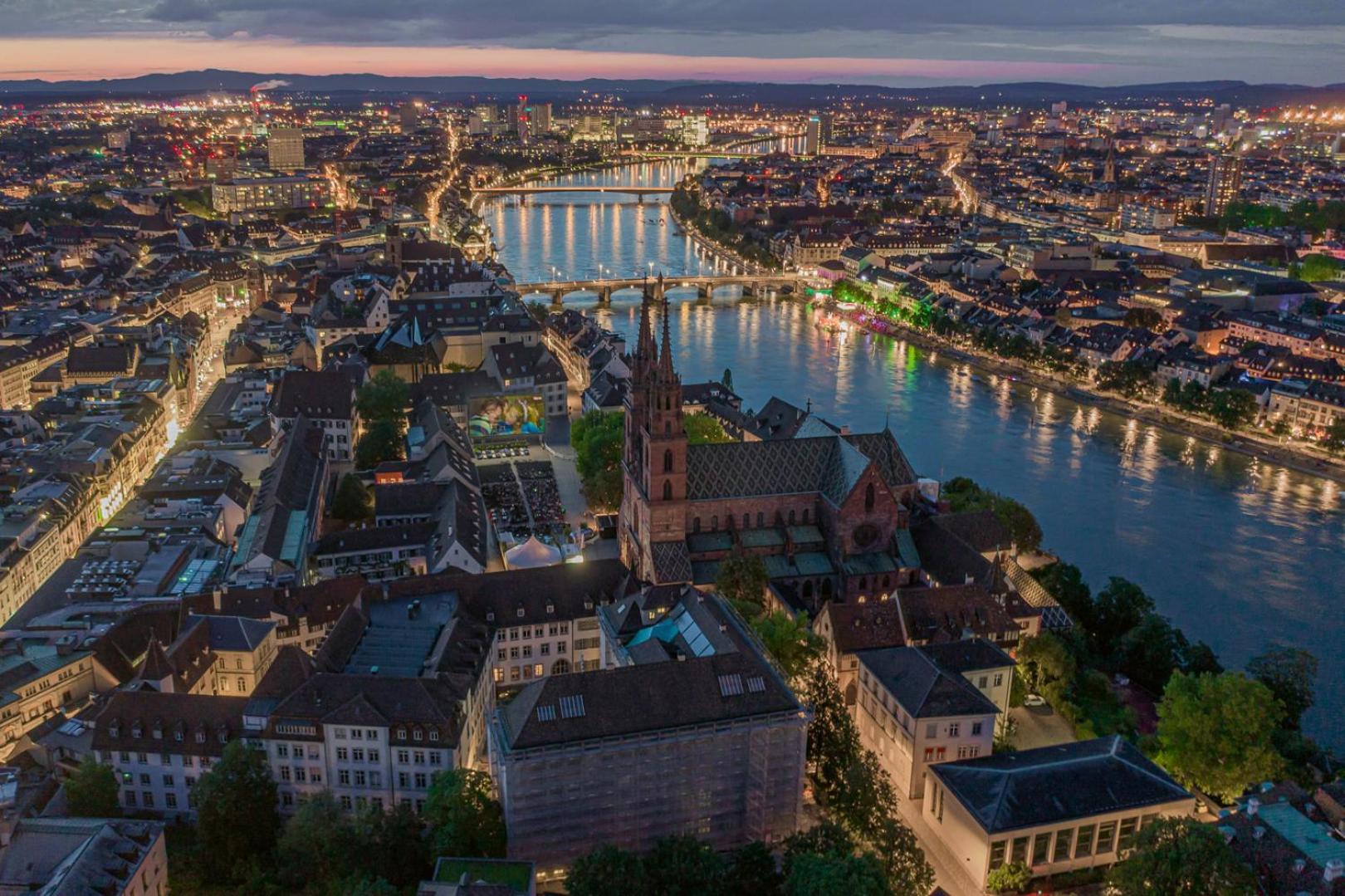 Special Blue Tiger Apartment Basel, Messe Kleinbasel 10-Star エクステリア 写真